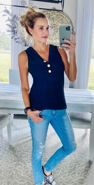 NEW Boutique Navy Blue Ribbed Stretch V-Neck Button Sleeveless Top Blouse L